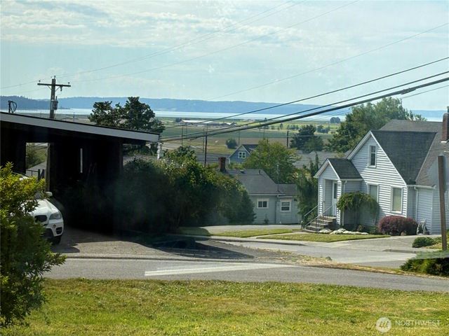 27122 82nd Drive NW, Stanwood, WA 98292