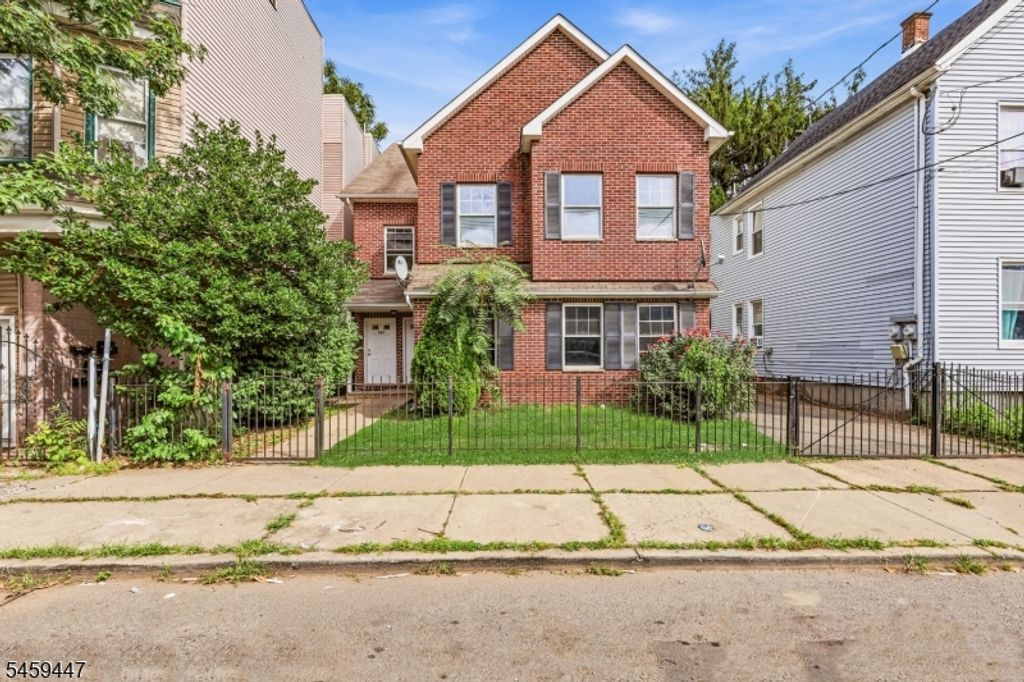 592 S 18Th St, Newark City, NJ 07103 — photo 2