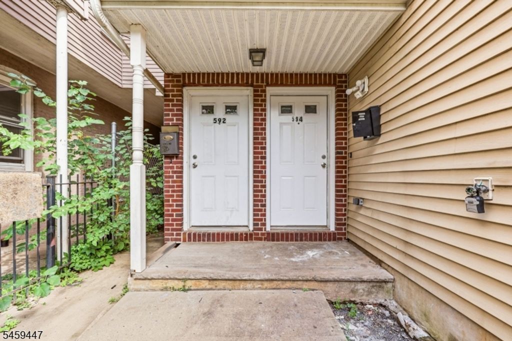 592 S 18Th St, Newark City, NJ 07103 — photo 4