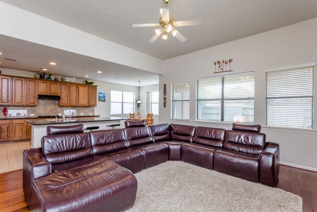 6706 Ashworth Drive, Sugar Land, TX 77479