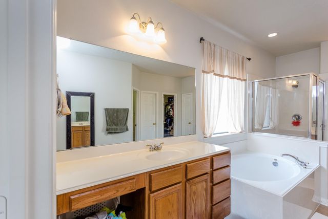 6706 Ashworth Drive, Sugar Land, TX 77479