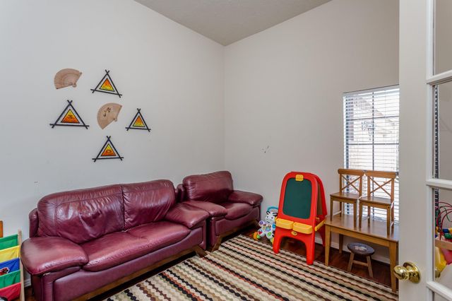 6706 Ashworth Drive, Sugar Land, TX 77479