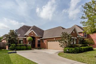 6706 Ashworth Drive, Sugar Land, TX 77479