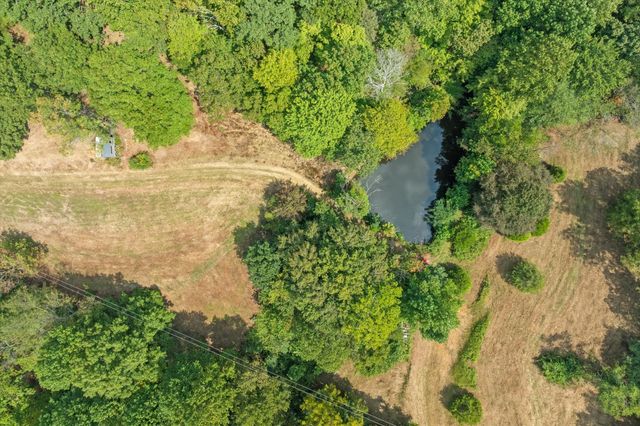 225 Richardson Ln, Gainesboro, TN 38562