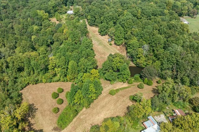 225 Richardson Ln, Gainesboro, TN 38562