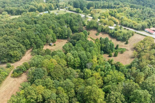 225 Richardson Ln, Gainesboro, TN 38562