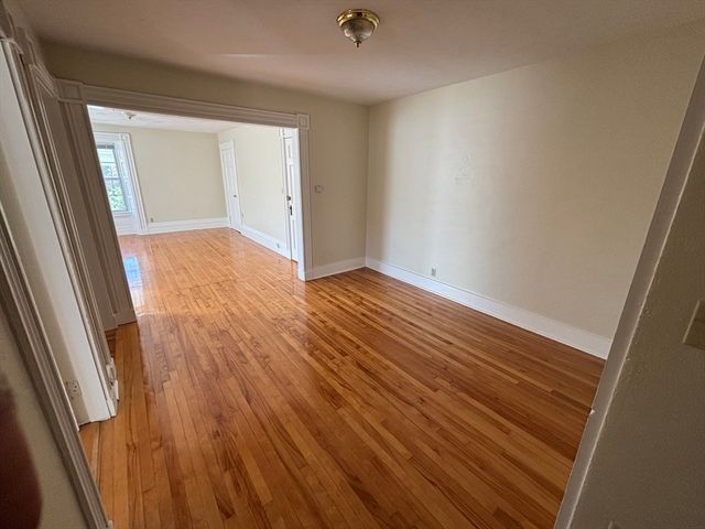 122 Elm St D, Millbury, MA 01527