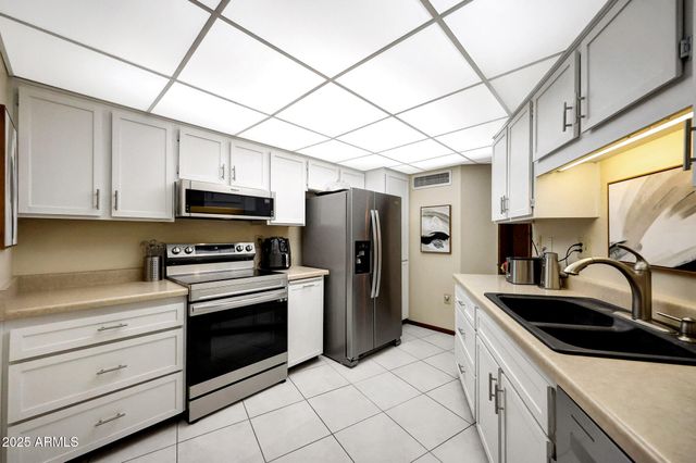 13642 N 109TH Avenue, Sun City, AZ 85351