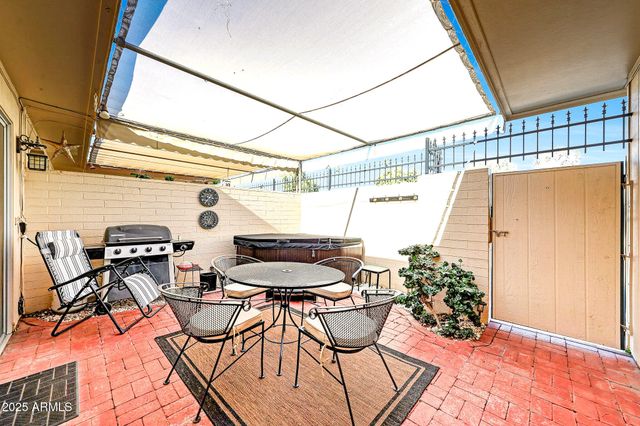 13642 N 109TH Avenue, Sun City, AZ 85351