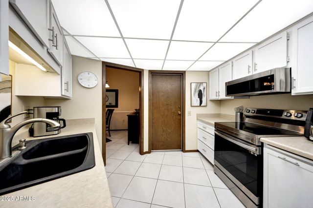 13642 N 109TH Avenue, Sun City, AZ 85351