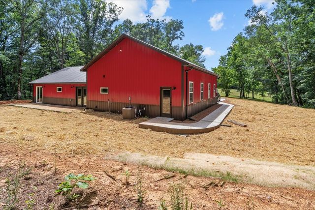 2796 Highway 100, Centerville, TN 37033