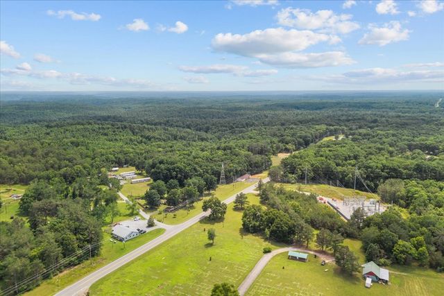 2796 Highway 100, Centerville, TN 37033