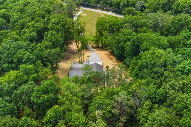 2796 Highway 100, Centerville, TN 37033