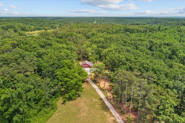 2796 Highway 100, Centerville, TN 37033