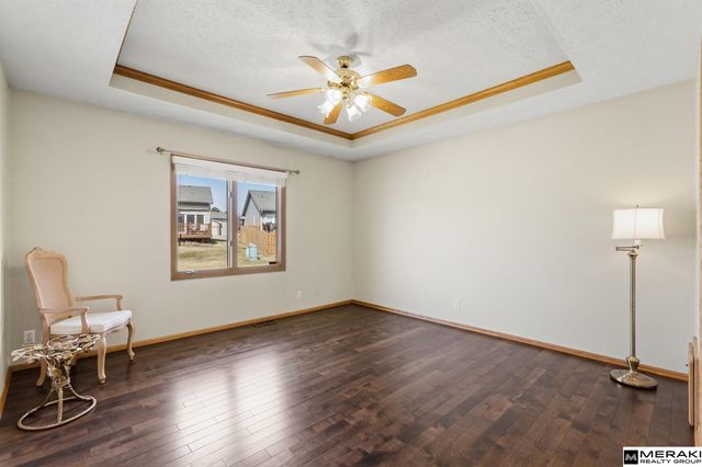 15616 Edna Circle, Omaha, NE 68136