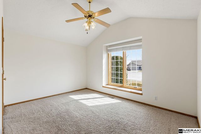 15616 Edna Circle, Omaha, NE 68136