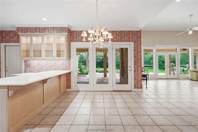 4701 Westminster Drive, Bryan, TX 77802