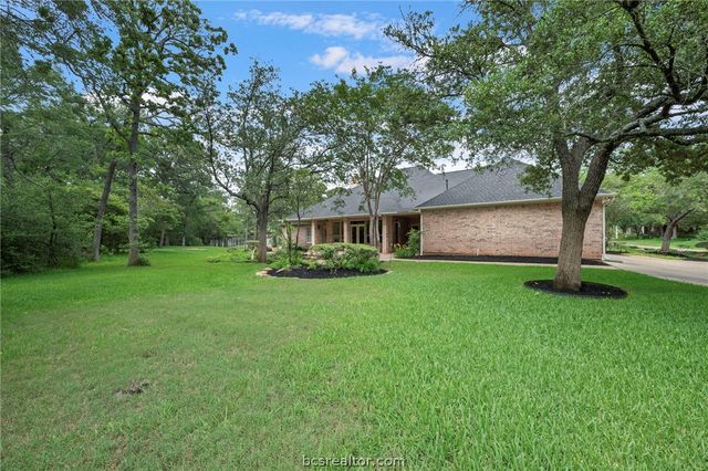 4701 Westminster Drive, Bryan, TX 77802