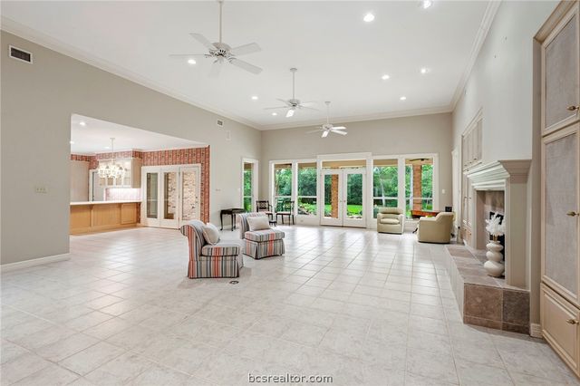 4701 Westminster Drive, Bryan, TX 77802