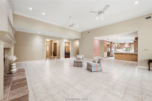 4701 Westminster Drive, Bryan, TX 77802