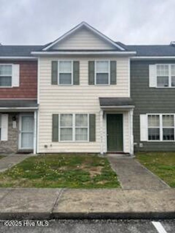 605 Streamwood Drive, Jacksonville, NC 28546