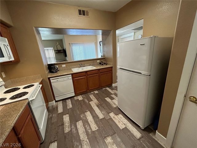 7255 West Sunset Road 1001, Las Vegas, NV 89113