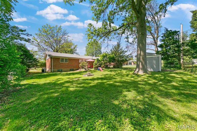 14000 Davey Drive, Florissant, MO 63034