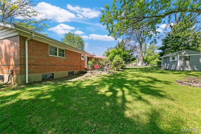 14000 Davey Drive, Florissant, MO 63034