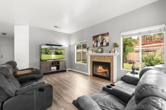 844 Rio Claro, Oceanside, CA 92057