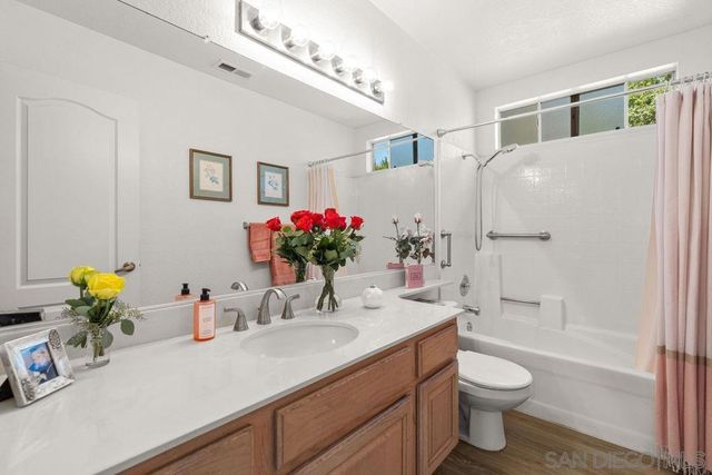 844 Rio Claro, Oceanside, CA 92057