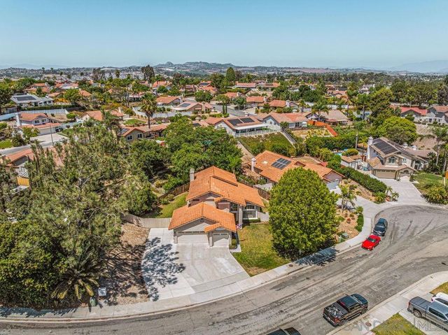 844 Rio Claro, Oceanside, CA 92057