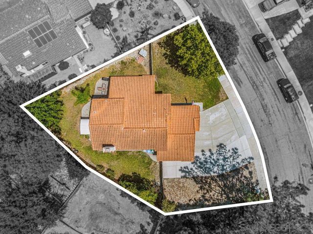844 Rio Claro, Oceanside, CA 92057