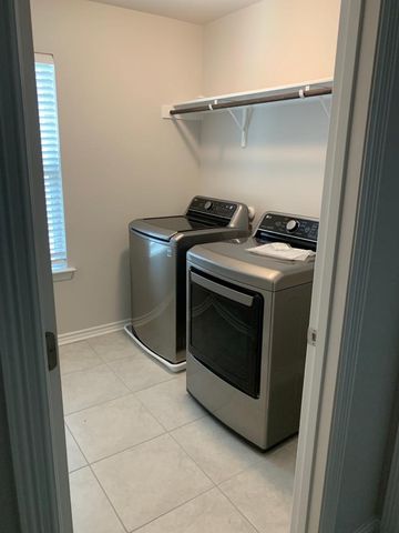 1148 Capra LN, Leander, TX 78641