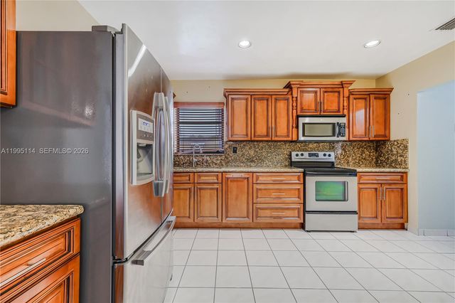 12231 SW 191st Ter, Miami, FL 33177