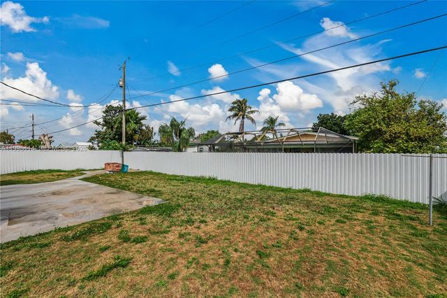 12231 SW 191st Ter, Miami, FL 33177