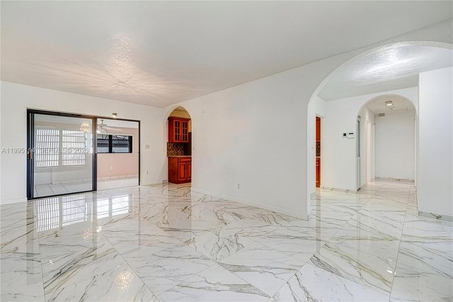 12231 SW 191st Ter, Miami, FL 33177