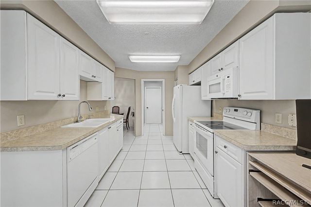 3017 Whispering Pines Court, Spring Hill, FL 34606