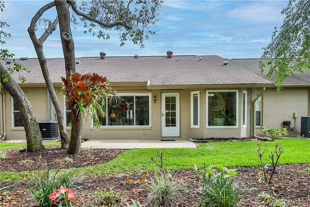 3017 Whispering Pines Court, Spring Hill, FL 34606