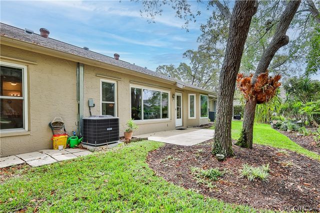 3017 Whispering Pines Court, Spring Hill, FL 34606