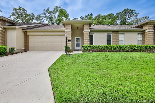 3017 Whispering Pines Court, Spring Hill, FL 34606