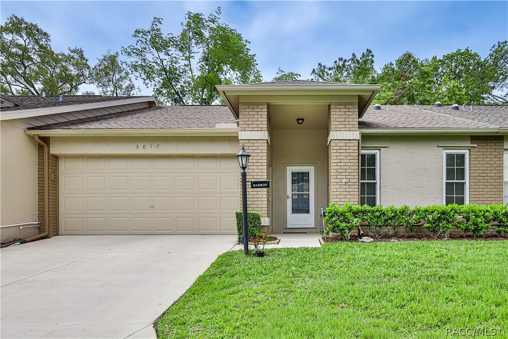 3017 Whispering Pines Court, Spring Hill, FL 34606