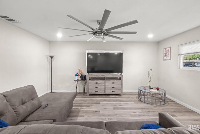 3605 Truman Avenue, Bakersfield, CA 93309