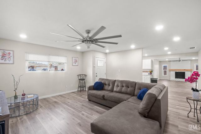 3605 Truman Avenue, Bakersfield, CA 93309