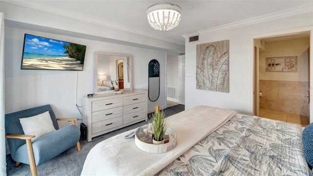 1125 W PEPPERTREE DRIVE 705, Sarasota, FL 34242