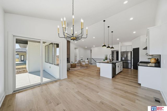 9350 S 86th Street, Lincoln, NE 68526