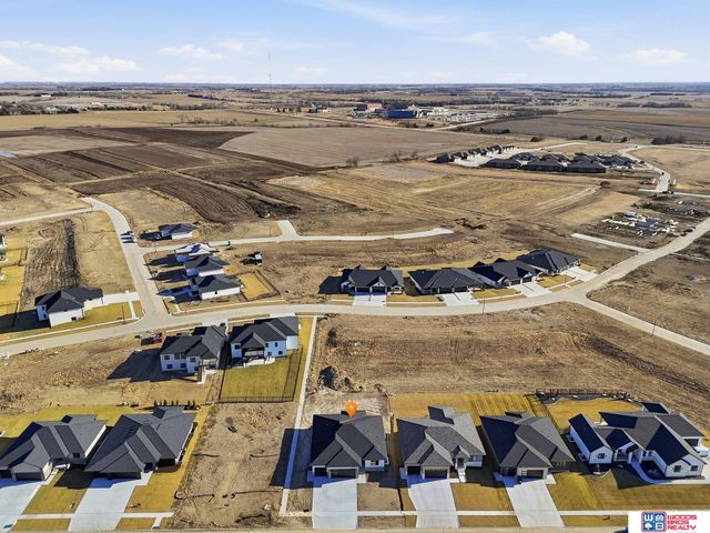 9350 S 86th Street, Lincoln, NE 68526