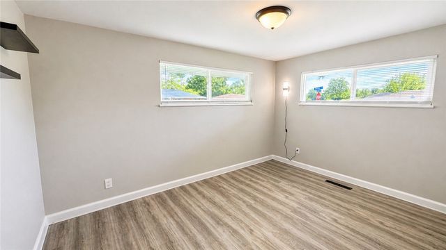 2701 Jomar Avenue, Moraine, OH 45439