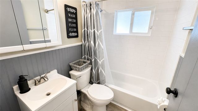 2701 Jomar Avenue, Moraine, OH 45439