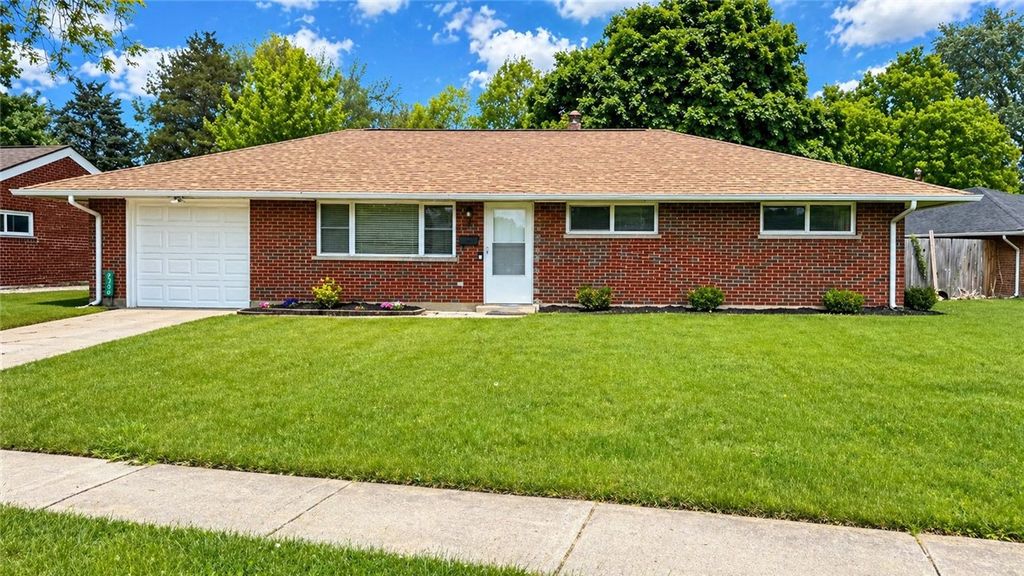 2701 Jomar Avenue, Moraine, OH 45439
