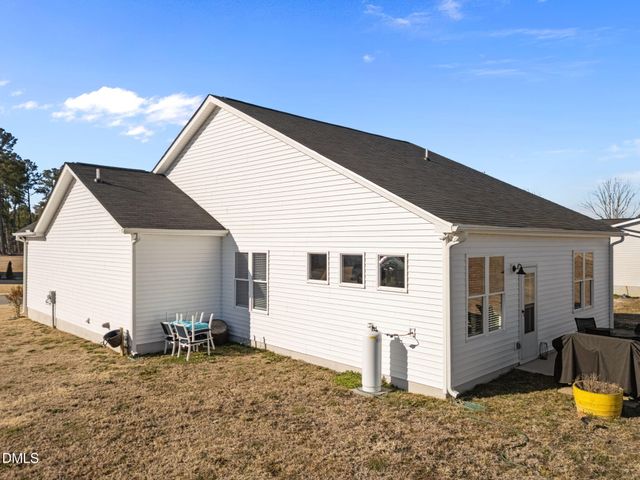 295 Springtooth Drive, Zebulon, NC 27597